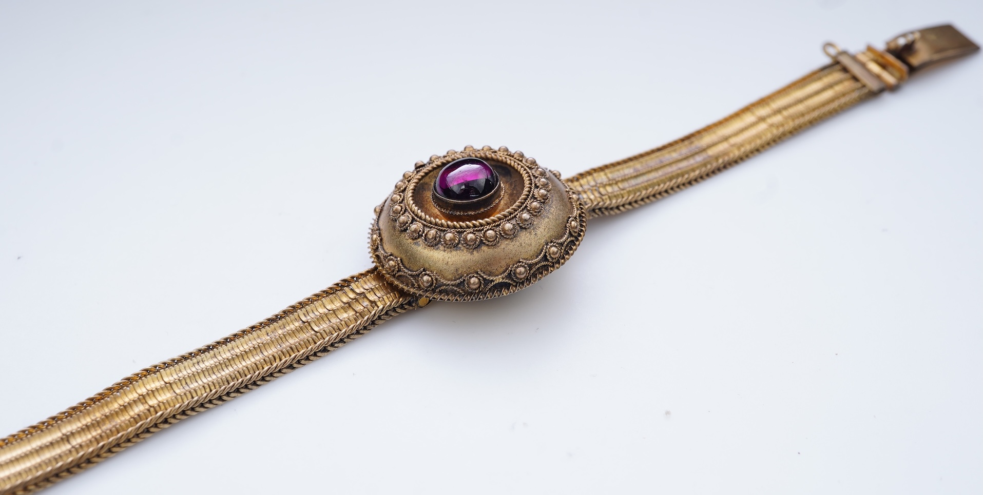 A garnet bracelet, second half 19th century